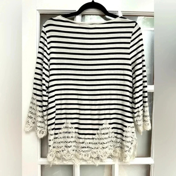 White House Black Market | Black & White Stripe Lace Hem Blouse Size S Small - Picture 4 of 13